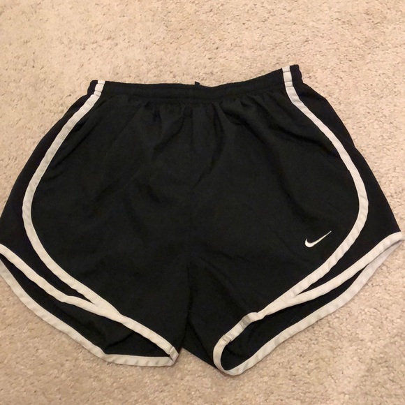 Black and White Nike Tempo Shorts Size XS - Picture 1 of 3
